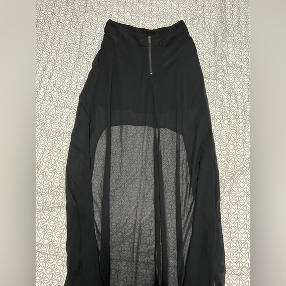 High-Low Black Sheer Skirt - Picture 4 of 6